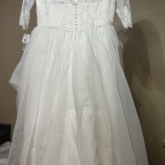 Oleg Cassini Plus Size Wedding Dress - Picture 6 of 8